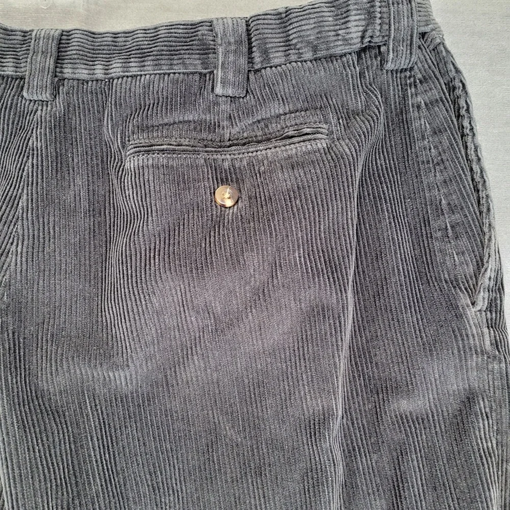 LL Bean Mens Vintage Comfort Waist Corduroy Pants Actual Size 38x33‎ Gray